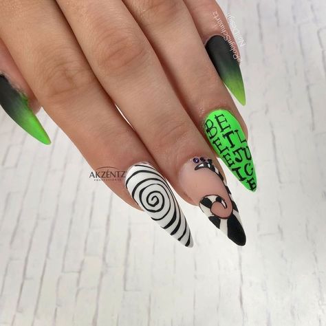 Horror Nails, Holloween Nails, Witchy Nails, Halloween Acrylic Nails, Cute Halloween Nails, October Nails, Goth Nails, Nail Candy, Nails Halloween