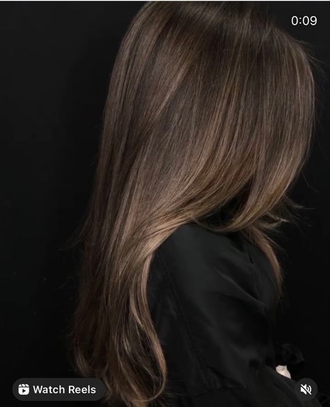 Brown Bayalage Hair, Brown Hair Inspiration, Color Castaño, Beauty Hair Color, Brown Hair Looks, Highlights For Brunettes, Black Hair With Highlights, Dark Hair With Highlights, Ash Blonde Hair