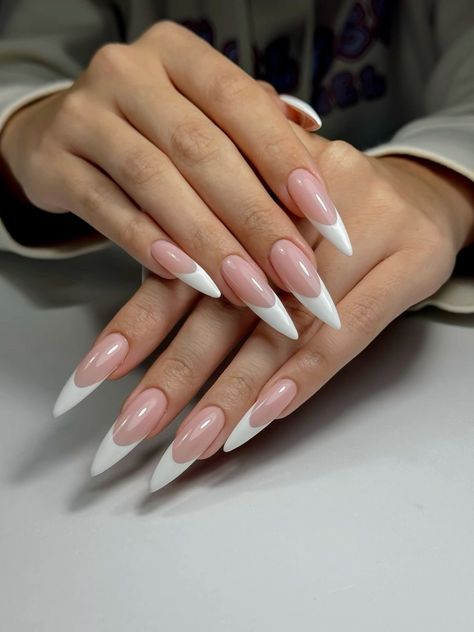 Nails For Big Hands, Bermuda Nails, French Tip Stiletto Nails Long, Long Acrylic French Tip, French Stiletto Nails Design, French Tip Stiletto Nails, Simple Stiletto Nails, French Stiletto Nails, Short Stiletto Nails