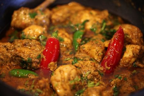 Bara Masala Chicken by Chef Gulzar in Dawat Masala Chicken Recipe, Indian Chicken Dishes, Karahi Recipe, Chicken Karahi, Chicken Cooking, Cooking Chicken, Indian Chicken, Chicken Masala, The Butcher