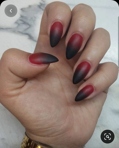 Dracula Nails, Vampire Nail Art, Spooky Manicure, Creepy Vampire, Vampire Nails, Gothic Nails, Halloween Vampire, Nail Art Ideas, Halloween Spirit