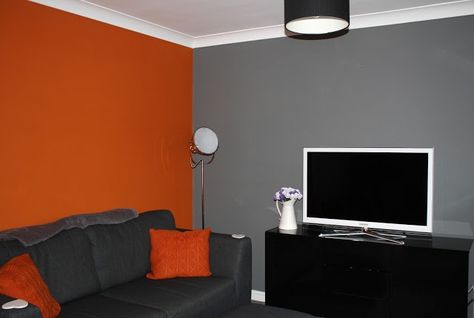 gray and orange living room Grey And Orange Living Room, Comfy Room Ideas, Orange Living Room, Orange Rooms, Bedroom Color Combination, Living Room Orange, Bedroom Orange, Living Room Color Schemes, Grey Bedroom