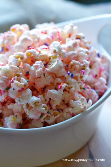 Princess Popcorn, Trains Birthday Party, Princess Tea Party, Barbie Birthday, Snacks Für Party, Fun Treats, Party Snacks, Princess Party, A Princess