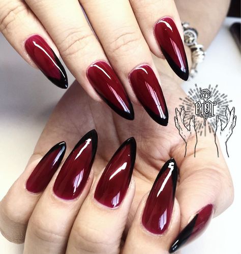 Victorian Goth Vampire, Dark Romanticism, Vampire Nails, Goth Vampire, Fantasy Nails, Gothic Nails, Goth Nails, Victorian Goth, Coffin Nails Long