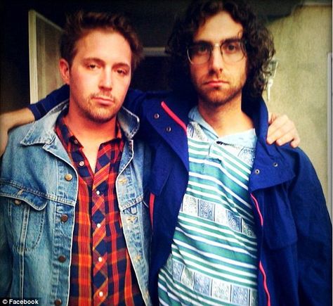 Beck Bennett, Kyle Mooney, and Nick Rutherford (not pictured) of Good Neighbor. My newest favorite thing. I could only hope to make vids that are half as funny as these guys. Kyle Mooney Beck Bennett, Joe Pickett Series, Beck Bennett, Lorne Michaels, Young Kyle Maclachlan, Bent Kyle Richh, Kyle Mooney, Beckett Sennecke Hockey, Snl Cast