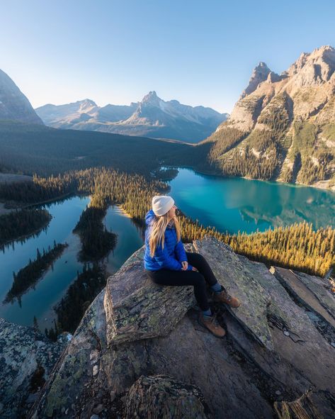 Can’t wait for summer in BC 🏔️🇨🇦 Here’s a few favourites from over the years of hiking and camping in beautiful British Columbia. 📸 We’ve started planning our summer road trips and it’s feeling like it’s gonna be a good one exploring new parts of our country 🥾🇨🇦 • • • • #explorebc #beautifulbc #hellobc #britishcolumbia #explorecanada #imagesofcanada #vancouvertrails #allaboutadventures #adventureculture #awakethesoul #liveadventurously #welivetoexplore #hellofrom #choosemountains #exploremo... National Parks Canada, Places In Canada, Yoho National Park, Canada National Parks, Summer Hike, Emerald Lake, Explore Canada, Summer Road Trip, Canadian Rockies