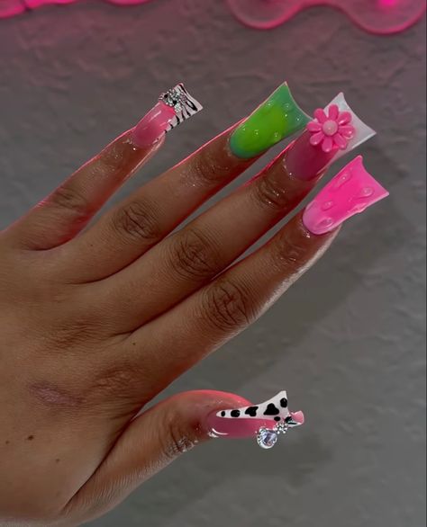 Phoenix Nails, September Books, Duck Nails, Nails Spa, Barbie World, Phoenix, Spa, Nails, Green