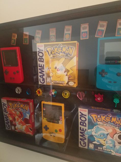 Finally made our shadowbox! Graded Pokemon Cards Display, Pokemon Display Ideas, Make Your Own Pokemon, Arcade Design, Pokémon Collection, Trading Card Display, Gameboy Pokemon, Pokemon Tins, Tech Setup