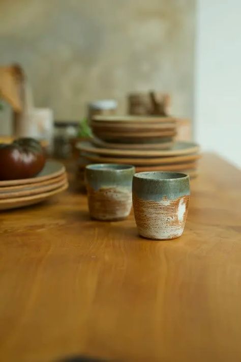 Ceramic Cortado Cup, Ceramic Cappuccino Cups, Healthy Juice Cleanse, Boho Pottery, Shot Cups, Glazing Techniques, Coffee Store, Ceramic Tumbler, Tumbler Photos