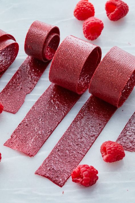 3 Ingredient Fruit Leather Recipe Raspberry Fruit Leather Recipe, Fruit Leather Recipe Oven, Homemade Cheez Its, Homemade Fruit Leather, Fruit Leather Recipe, Packing Lunch, Bigger Bolder Baking, Kid Recipes, Homemade Lunch