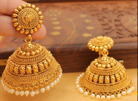 Antique Jhumka Antique Jhumka, Jhumka Designs, Gold Jhumka, Gold Jhumka Earrings, Gold Jewelry Outfits, Antique Gold Jewelry Indian, Indian Jewelry Earrings, Gold Mangalsutra Designs, Gold Necklace Indian Bridal Jewelry