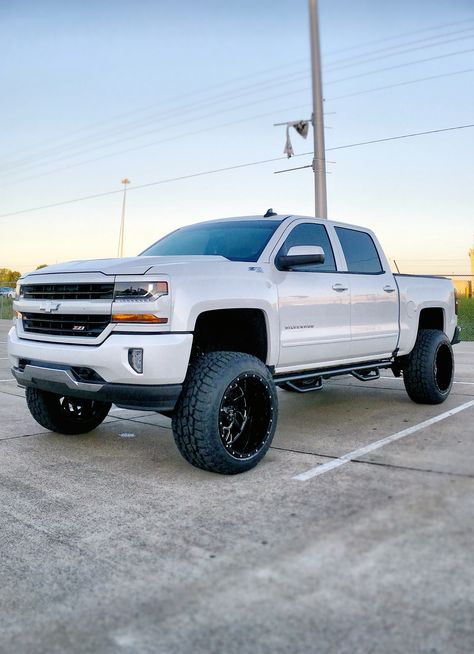 2016 Silverado with 7.5 Roughcountry lift and RBP Glock 22x14 wheels Lifted Chevy Silverado, Silverado Z71, Lifted Silverado, Single Cab Trucks, Chevy Diesel Trucks, Silverado Truck, Trucks Lifted Diesel, Custom Chevy Trucks, Lifted Chevy Trucks