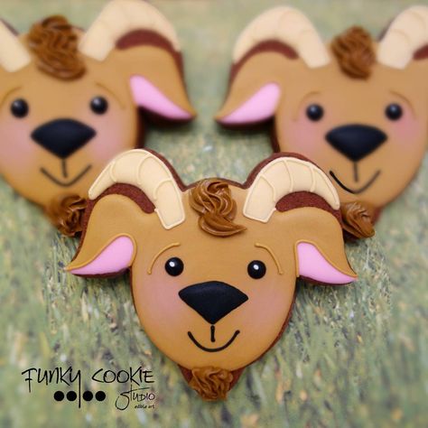 Goat Cookies, Goat Party, Farm Cakes, Chicken Cake, Bay Door, Door County Wi, Farm Cake, Themed Cafes, Cookie Business