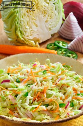 Side Salad Recipes, Pickled Cabbage, Salad Dressing Recipes Homemade, Cole Slaw, Tailgating Recipes, Orange Salad, Slaw Recipes, Spicy Snacks, Veggie Salad