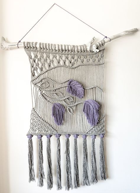 Excited to share the latest addition to my #etsy shop: nature one Macrame wall hanging https://etsy.me/2SVqhl3 #gray #housewarming #macrame #purple #unframed #entryway #countryfarmhouse #nature #featers Simpul Makrame, Easy Yarn Crafts, Art Macramé, Macrame Wall Hanging Tutorial, Macrame Inspiration, Makramee Diy, Macrame Wall Hanging Patterns, Wall Decoration Ideas, Yarn Wall Hanging