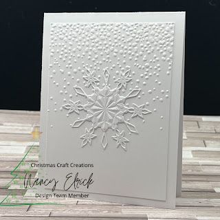 Nancy's Creative Mess: *Christmas Craft Creations White on White* Diy Christmas Cards Cricut, White Christmas Cards, Embossed Christmas Cards, White Christmas Card, Send Christmas Cards, Poinsettia Cards, Simple Christmas Cards, Snowflake Cards, Fabric Cards