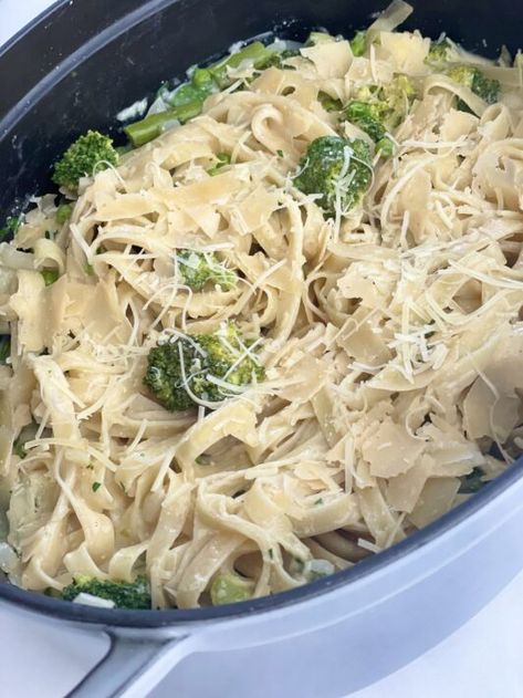 Pasta With Veggies, Veggie Pasta Recipes, Food Dolls, Clean Eating Salads, Quick Pasta Recipes, Quick Pasta, Pasta Food, Veggie Pasta, Comfort Food Recipes Dinners