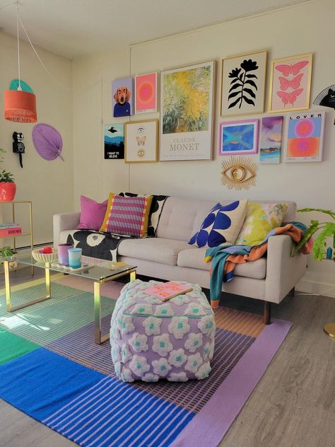 Funky Room, Dream Apartment Decor, Future Apartment Decor, Colourful Living Room, Apartment Decor Inspiration, One Bedroom Apartment, Apartment Inspiration, A Living Room, Room Inspiration Bedroom