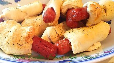 Game Day Biscuit Hot Dogs Biscuit Rolls Recipes, Quinoa Oats, Homemade Dog Cookies, Mummy Dogs, Dog Biscuit Recipes, Biscuit Rolls, Crowd Pleasing Recipes, Healthy Dog Treat Recipes, Dog Cookies