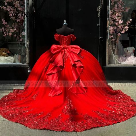 Quinceanera Red Theme, Red Quince Theme, Red Quince Dress, Quince Dances, Quinceanera Red, Princess Sweet 16, Red Ball Gowns, Quinceanera Dresses Red, Ball Gown Princess