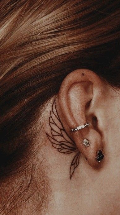 Bat Wing Behind Ear Tattoo, Ear Tattoo Dragon, Ear Wing Tattoo, Tattoo Ideas Female Behind The Ear, Aesthetic Neck Tattoo, Snake Behind Ear Tattoo, Tattoos For Behind The Ear, Behind Ear Tattoo Ideas, Behind The Ear Tats