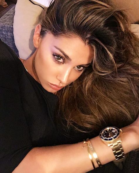 Belen Rodriguez, Enjoy The Silence, Luxury Jewelry, Gold Watch, Cool Tattoos, Hair Makeup, Hairstyles, Actresses, Nails