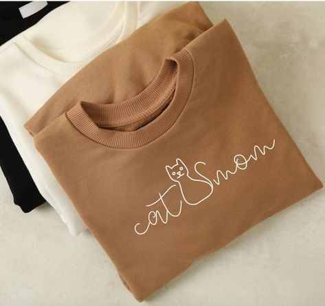 Etsy Pod, Sweatshirts Design, Momma Shirts, Cat Mom Sweatshirt, Family Clothes, Boho Sweatshirt, Soft Cat, Dog Mom Sweatshirt, Cat Mom Shirts