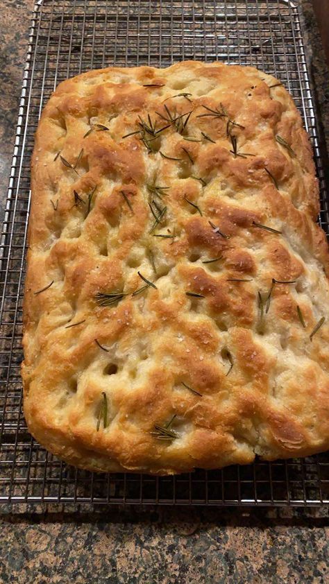 Keto Focaccia Bread 100%% low carb and Easy Gluten Free Food Low Carb Foccacia Bread, Almond Flour Focaccia Bread, Keto Focaccia Bread, Almond Flour Foccacia Bread, Keri Bread, Keto Foccacia Bread, Gluten Free Foccacia Bread, Gf Flatbread, Bread Foccacia