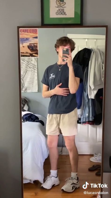 Hot Summer Outfits For Guys, Guys Aesthetic Outfits Summer, White Boy Summer Outfits, Fits For Guys Summer, Boy Fits Summer, Athletic Guy Outfits, Highschool Boy Outfits, Guys Summer Fits, Male Summer Fits