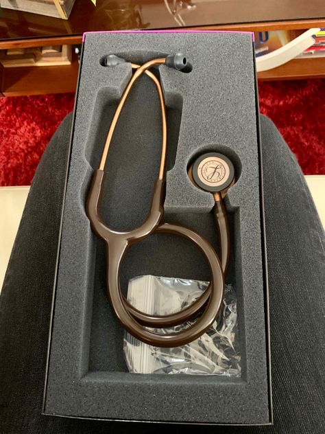 Littman Stethoscope Aesthetic, Aesthetic Stethoscope, Littmann Stethoscope Aesthetic, Vet Stethoscope, Stethoscope Aesthetic, Nursing Goals, Littmann Stethoscope, Medical School Life, Medical Student Motivation