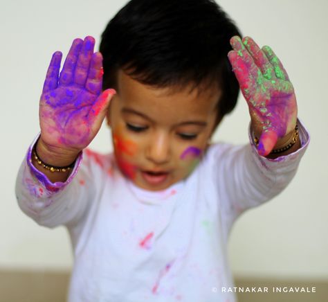 Holi Photo Ideas For Baby, Holi Photoshoot Ideas For Kids, Holi Photography Ideas, Holi Photoshoot Ideas For Babies, Holi Photoshoot Ideas, Photoshoot For Baby, Holi Photography, Holi Photoshoot, Holi Pics