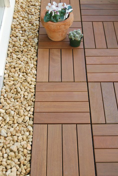 Room Decor Ideas Aesthetic, Deck Tiles Patio, Outdoor Tile Patio, Wood Decking, Outdoor Deck Tiles, Balkon Decor, Small Balcony Garden, Rooftop Terrace Design, Small Balcony Design