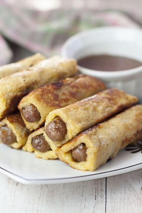 This sweet and savory recipe for Mini French Toast Sausage Roll-Ups served with warm maple syrup for dunking will be the best addition to your Easter or holiday breakfast, brunch, and Mini French Toast, Appetizer Toasts, Recipe French Toast, Sweet Savory Recipes, Breakfast Burritos Recipe, Savory Recipe, Sausage Roll, Burritos Recipe, Holiday Breakfast