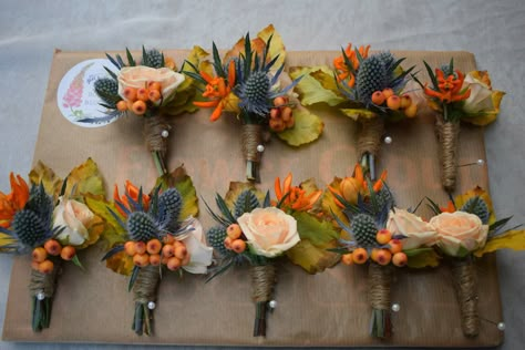 Orange Buttonholes Wedding, Boutineer Ideas Fall, Autumn Button Holes Wedding, Boutonniere Fall Wedding, Fall Ranunculus Bouquet, Autumn Wedding Buttonholes, Scottish Autumn Wedding, Autumnal Buttonholes, Autumn Buttonholes