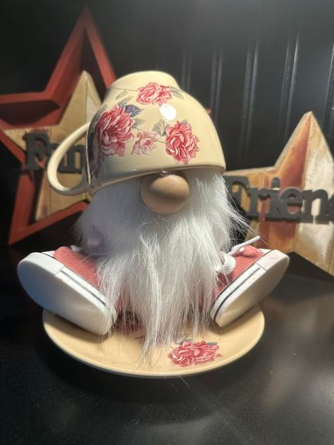 Crafty Fun Group | Needed a little smile today so made this guy, even painted his shoes to match | Facebook Tea Cup Projects, Coffee Cup Crafts, Cup And Saucer Crafts, Dollar Store Christmas Crafts, Teacup Crafts, Gnome Tutorial, Tea Diy, Gnomes Diy, Fun Group