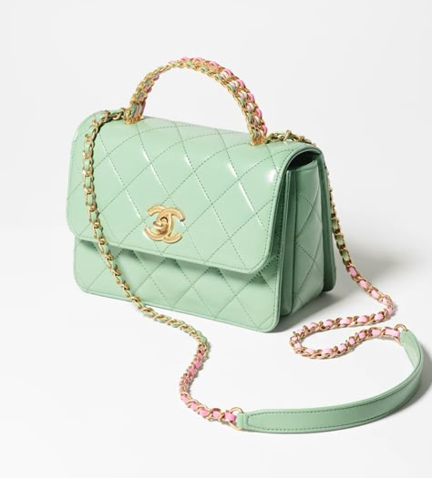 Luxury Aesthetics, Chanel Mini Flap Bag, Designer Things, Chanel Casual, Chanel Store, Green Purse, 2023 Ss, Middleton Style, Chanel Mini