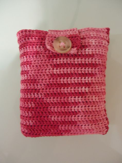 Sanitary Pad Cozy (Free Crochet Pattern) Bag Ideas Aesthetic, Crochet Backpack For Kids, Trendy Crochet Bag, Sanitary Bag, Sanitary Pad Pouch, Pad Pouch, Crochet Bag Ideas, Crochet Bags And Purses, Crazy Crochet