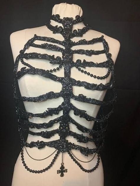 Corset Diy, Dance Macabre, Vampire Dress, Fantasy Party, Painting Shop, Villain Costumes, Geometric Fashion, Skeleton Costume, Face Painting Halloween