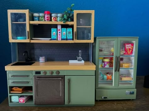 Miniverse Kitchen Makeover, Dark Academia Widget, Mini House Ideas, Furniture Repaint, Mini Verse, Dollhouse Makeover, Dollhouse Rooms, Diy Barbie House, Kids Toy Shop