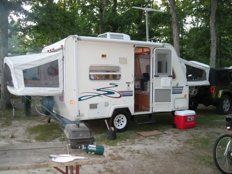 How to Replace the Floor and Restore the Roof of an RV, Camper, or Trailer - AxleAddict Camper Organization Travel Trailers, Hybrid Camper, Trailer Makeover, Pop Up Camper Trailer, Camper Flooring, Camper Trailer Remodel, Camper Organization, Rv Maintenance, Travel Trailer Remodel