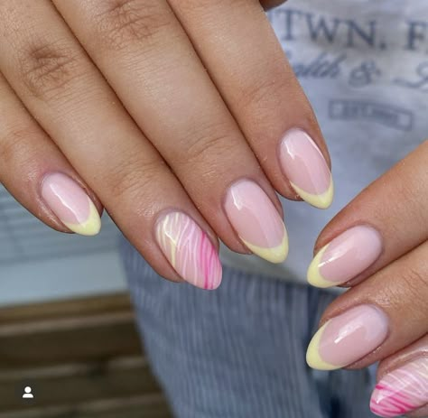 Nail Designs Yellow, Nails Short French Tip, Nails Short French, Nail Ideas For Summer, Short French Tip, Summer Nails Short, Lemon Nails, Simple Summer Nails, Short Nail Ideas