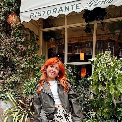 Helen Anderson on Instagram: "Birthday weekend silliness full of love and food 💕  . . . Lunch at Gloria Shoreditch @bigmamma.uk  Mini golf at @junkyardgolfclub  Drinks and none stop laughing at @thedukesofhighgate with @mariekemacklon  Tacos with my gang at @jivekitchenbar" Helen Anderson Style, Autumnal Fashion, Helen Anderson, Food Lunch, Birthday Weekend, Mini Golf, Full Of Love, Cool Girl, Of Love