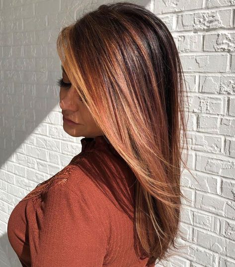 Jennifer Aniston Hair Color Friends, Pretty Spring Hair Colors, Bronzed Brown Hair Color, Summer Hair Color For Short Hair, Pumpkin Pie Hair Color, New Hair Color Ideas For Summer, Summer Hair Color For Dark Hair, Summer Hair Ideas For Brunettes, Dark Hair Summer Ideas Color Trends