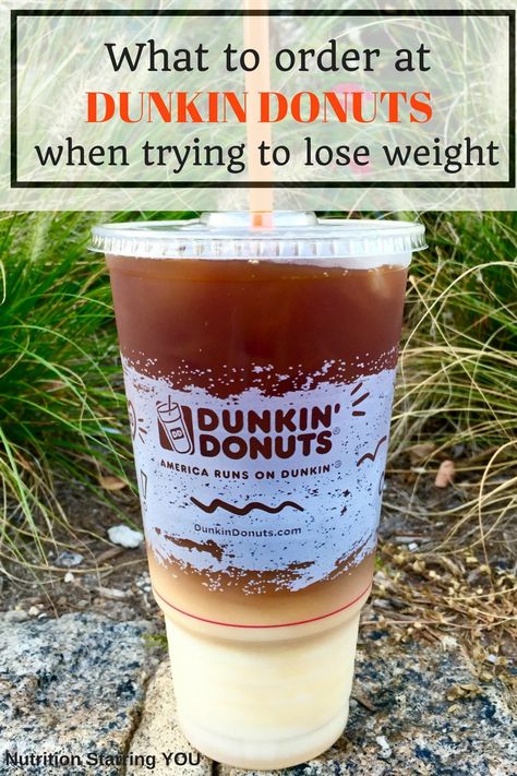 You CAN mix convenience with healthy eating: learn what to order at Dunkin Donuts when trying to lose weight. Watch for added sugars and fake health foods! @LaurenPincusRD Dunkin Donuts Iced Coffee Orders, Dunkin Donuts Coffee Drinks, Sugar Free Coffee, Healthy Iced Coffee, Dunkin Iced Coffee, Dunkin Donuts Iced Coffee, Healthy Starbucks Drinks, Healthy Donuts, Low Calorie Drinks