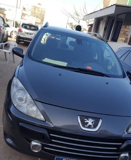 Peugeot 307: Peugeot 307 ? vendre manuel diesel ann?e 2007 dans un tr?s bon ?tat. #kebetu #dakar #senegal Dakar Senegal, My Dream Car, Dream Car, Peugeot, Dream Cars, Vehicles