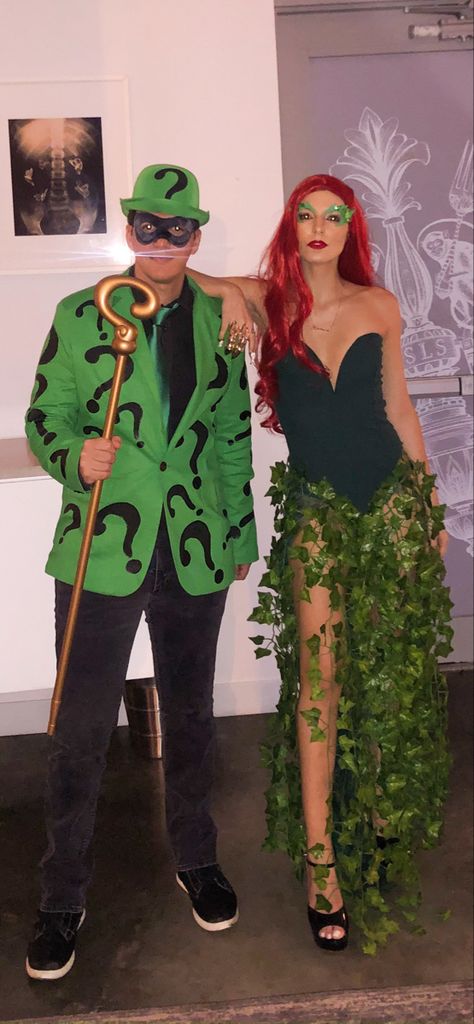 Couple 90s Fancy Dress, Poison Ivy And Kite Man Costume, Womens Riddler Costume, Men’s Villain Costume, Genderbent Poison Ivy, Poison Ivy Costume Modest, Batman Poison Ivy Costume, Dc Villains Halloween Costumes, Poison Ivy Halloween Costume Couples