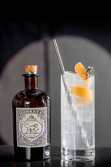 Crafted with a stunning 47 botanicals, Monkey 47 Dry Gin is a heady choice for the most discerning customers. Rich and profound, this gin packs a complex blend of flavors to dress up your drink. Monkey 47 Gin, Monkey 47, Best Gin Cocktails, Gin O Clock, The Black Forest, Citrus Fruits, Dry Gin, Gin Cocktails, Citrus Fruit