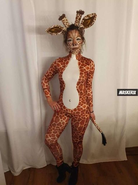 DIY Giraffe Costume | maskerix.com Diy Giraffe Costume, Giraffe Halloween Costume, Diy Giraffe, Jungle Costume, Animal Costume Ideas, Theme Costumes, Giraffe Costume, Lion King Jr, Diy Kostüm