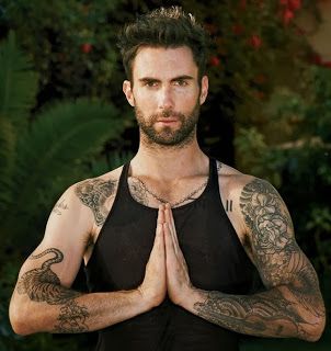 Chatter Busy: Adam Levine Height Adam Levine Tattoos, Yoga Details, Tatto Boys, Details Magazine, Sup Yoga, Yoga Moves, Stevie Ray Vaughan, Downward Dog, Winona Ryder