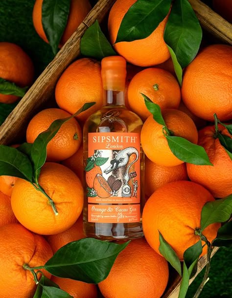 Liquor Marketing, Gin Photography, Beverage Photography Ideas, Sipsmith Gin, Bottle Photography, National Tequila Day, Gin Brands, Best Gin, Best Alcohol